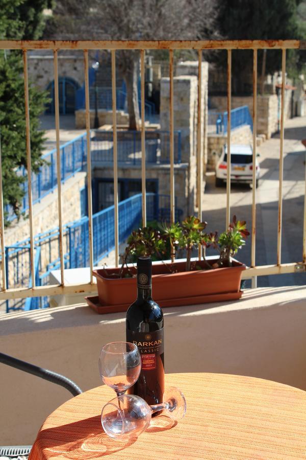 Off The Square Hotel Safed Exterior foto