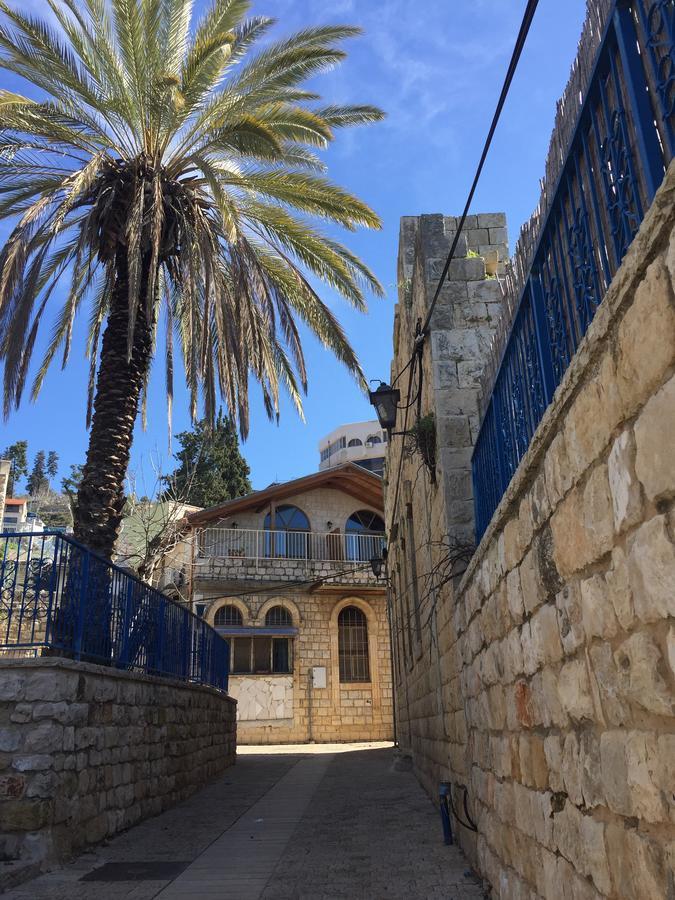 Off The Square Hotel Safed Exterior foto